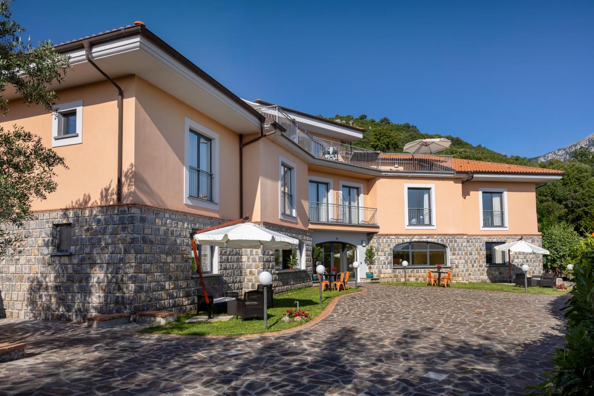 Scario Club Hotel San Giovanni a Piro Exterior foto
